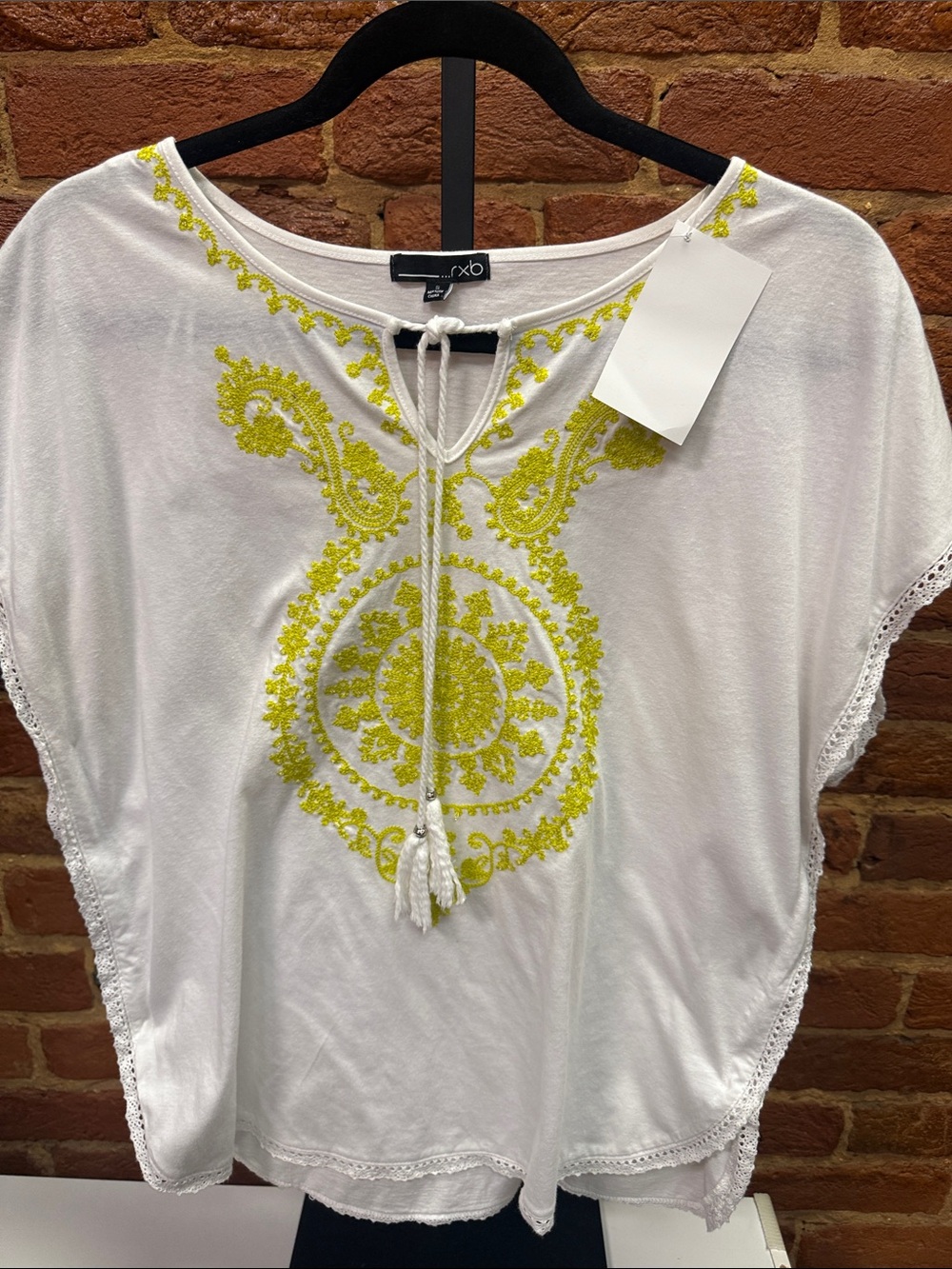 017 RXB White Short Sleeve Tee with Yellow Embroidered Medallion